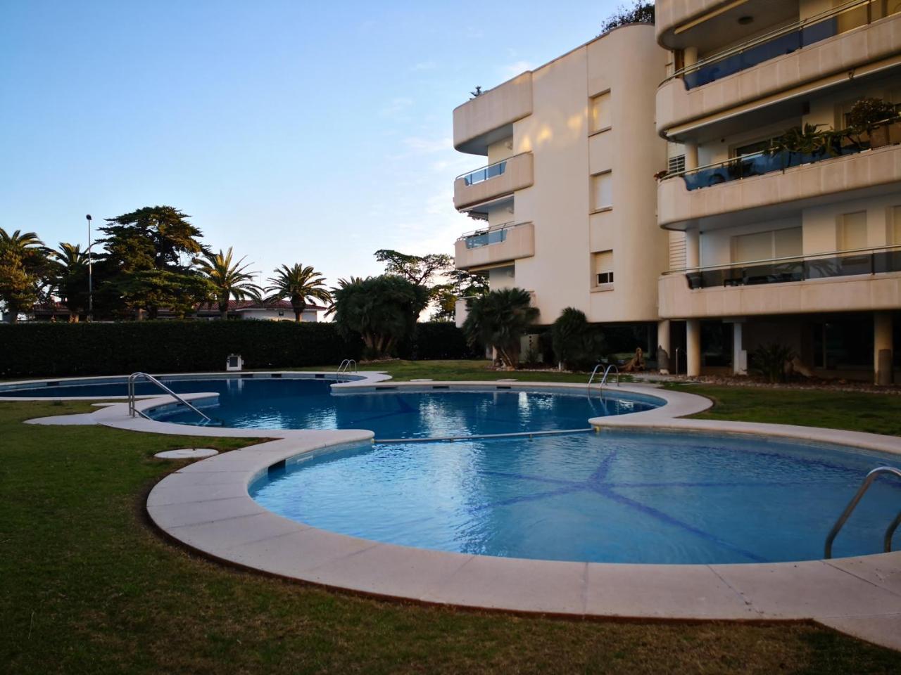 Апартаменты Apartamento Arena Сиджес Экстерьер фото